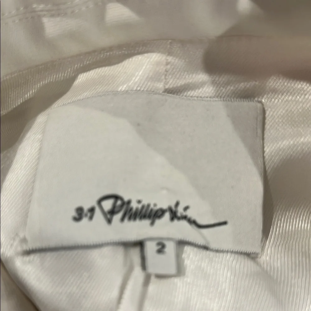 3.2 PHILIP LIM size 2 White Blazer with tan Buttons